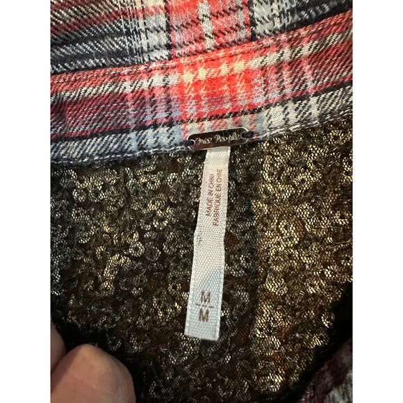 Free People Little Bit of Sugar Plaid Sequin Flannel Top Size Medium Streetwear - Picture 6 of 10